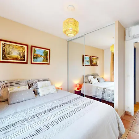 2 Bedroom Lovely In *